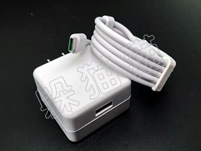 給手機買個保險！充電器防偽那些事